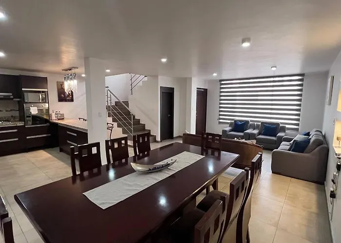Casa En Ibarra Parque Ciudad Blanca